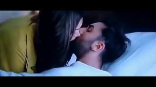 Bollywood Deepika Padukone And Ranbir Kapoor Tamasha Movie kissing Video