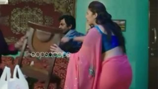 Huma quereshi pink transferant saree a visible sxy curves