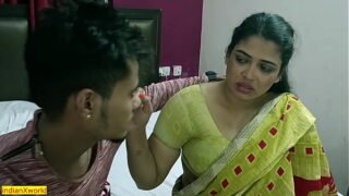 Indian Marathi hot boyriend fucked sexy girlfriend at her bedroom